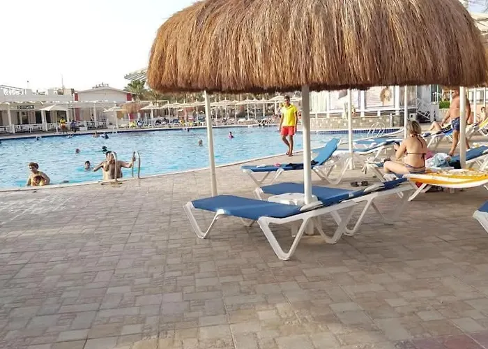 Mirage Bay & Aqua Park